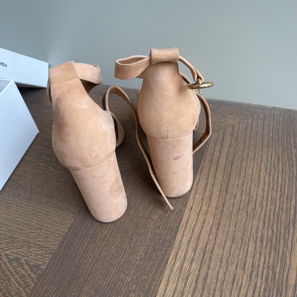 Real Nude Suede Chloe Heels with box and dust bags - Picture 5 of 6